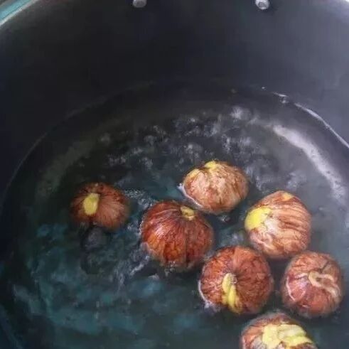 每天一把“肾之果”，脾肾双补，改善腰膝病！