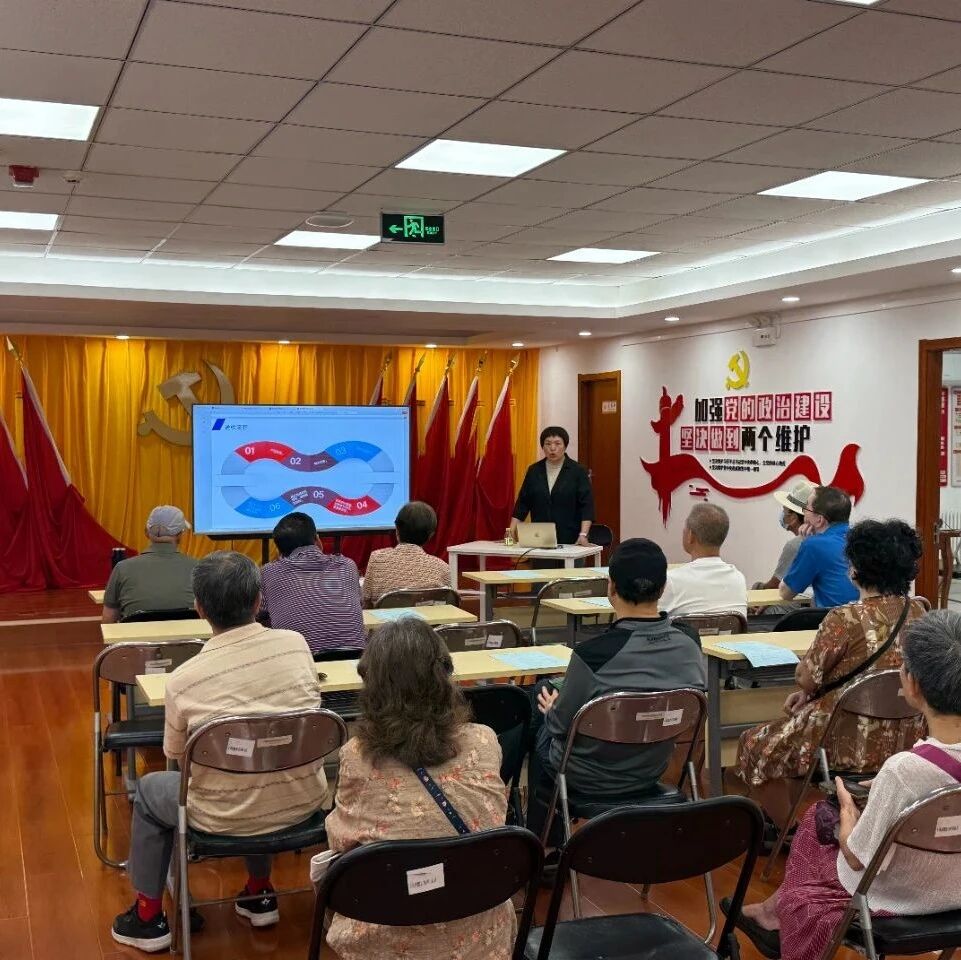 情系军休！康小智在线健康陪伴空间落地军休所，为退役老兵筑牢健康防线
